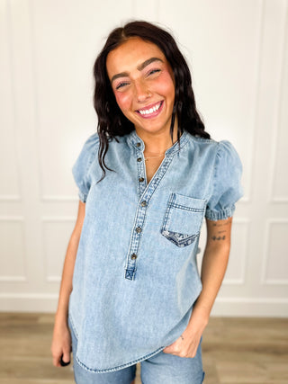 Hem & Thread Act Natural Cotton Blend Short Sleeve Medium Wash Top