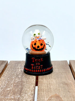 Pumpkin Magic Mini Snowglobe