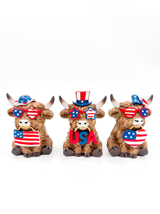 Patriotic paddock decor cow figure with heart and flag glasses, USA details