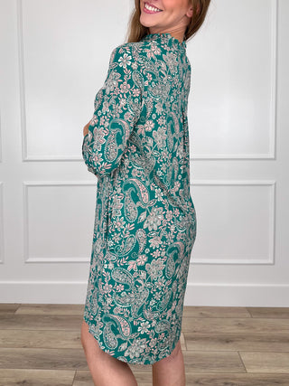 Green paisley floral wrinkle-free Gabby dress, loose knee-length hem