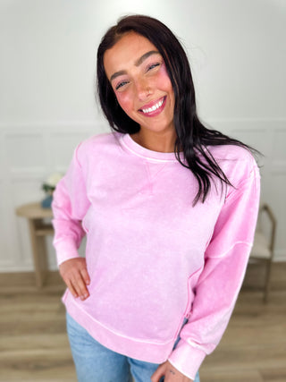 Long sleeve weekender top in light pink, crew neck, relaxed fit, pullover style