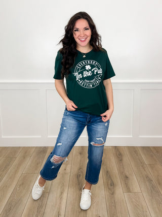 Everybody in the Pub Cotton Short Sleeve Green Avery Mae Graphic Tee Shirt