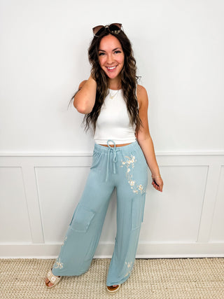 Basic Power Play Ribbed Avery Mae Mom Cropped Tank Top - 2 colors!