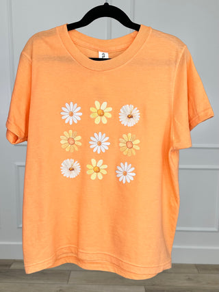 Kids orange short-sleeve graphic T-shirt with white and yellow daisy flowers