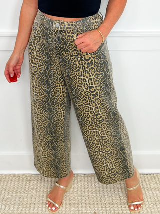 High-rise leopard-print wide-leg cotton pants with button and pockets