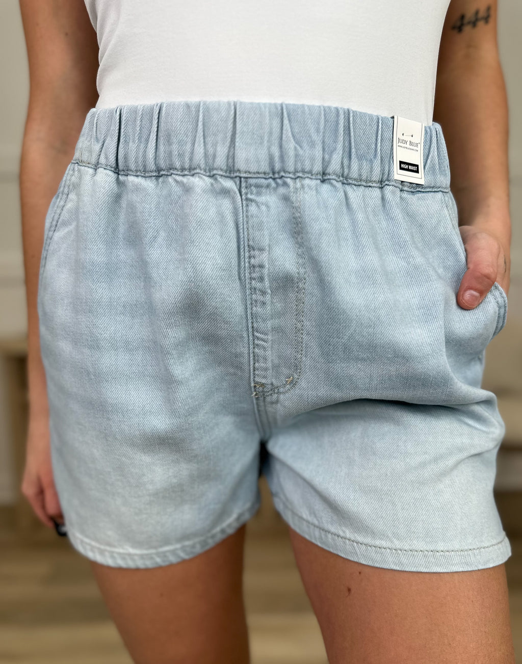 Judy Blue Mina High-Rise Boxer Shorts - Light Wash – Avery Mae Boutique