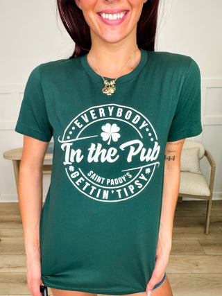 Everybody in the Pub Cotton Short Sleeve Green Avery Mae Graphic Tee Shirt