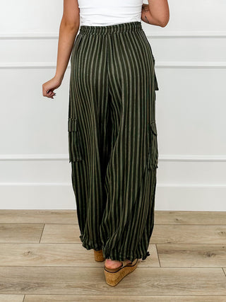 High-rise striped wide-leg cargo pants with cargo pockets and elastic waistband