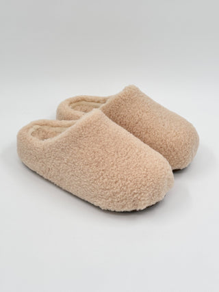 Cream sherpa slip-on shoes with cushioned open-top cuff