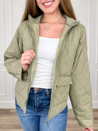 Olive green quilted long-sleeve jacket, full-zip with stand collar and flap pockets