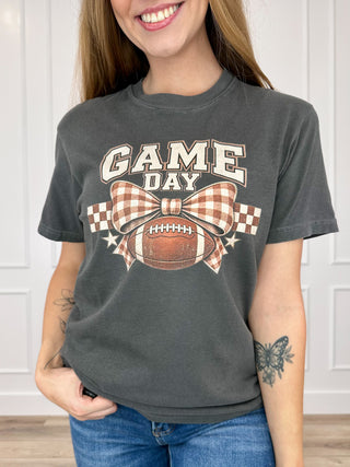 Grey cotton short-sleeve tee with 'GAME DAY' football graphic