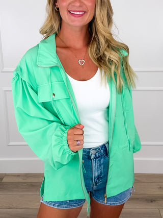 Lightweight hooded long-sleeve jacket in green, front zipper and side pockets