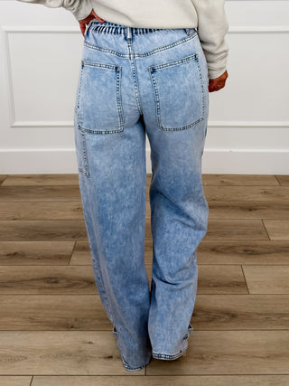 Meghan High-Rise Wide Leg Jeans - Light Wash (Non-Distressed)