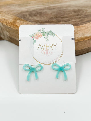 DOORBUSTER!! Ribbon Bliss Stud Earrings - 4 colors!