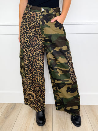 High-rise wide-leg cargo pants in camo and leopard print with side pockets