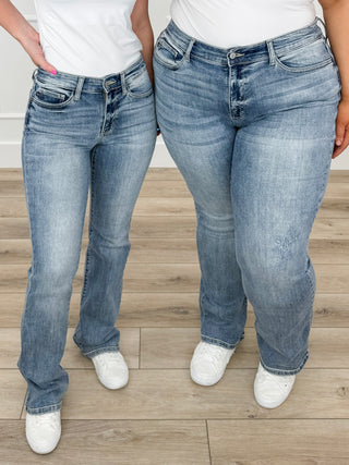 Judy Blue Clara Core Mid-Rise Bootcut Jeans - Light Wash (Non-Distressed)