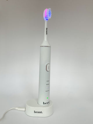 PRE-ORDER BEAUT smile kleen toothbrush
