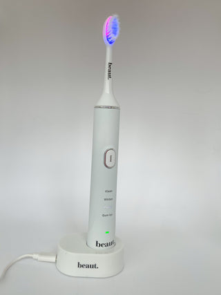 PRE-ORDER BEAUT smile kleen toothbrush
