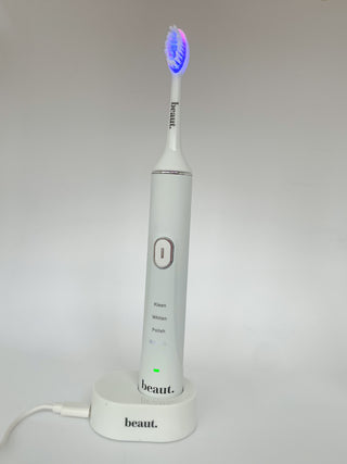 PRE-ORDER BEAUT smile kleen toothbrush