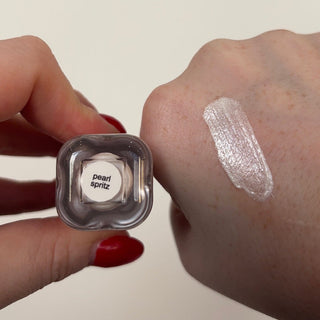 PRE-ORDER TMLL Glow Boms Luxury Liquid Highlighter