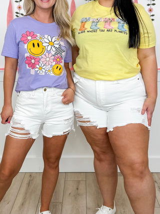 Judy Blue Amber Rigid Magic Distressed High Rise White Shorts