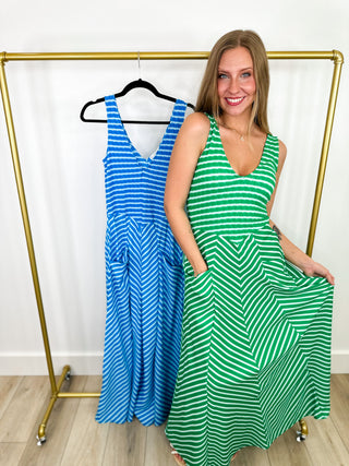 Different Paths Lightweight Avery Mae Dress - 2 colors!
