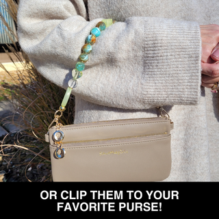 PRE-ORDER STG DOORBUSTER!! Clip & Go Beaded Wristlet Nina Collection