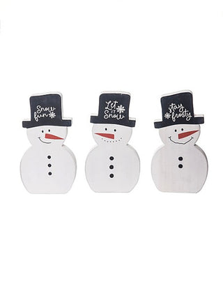 Wood snowman wall decor with dark signboards: “Snow Fun”, “Let it Snow”, “Stay Frosty”