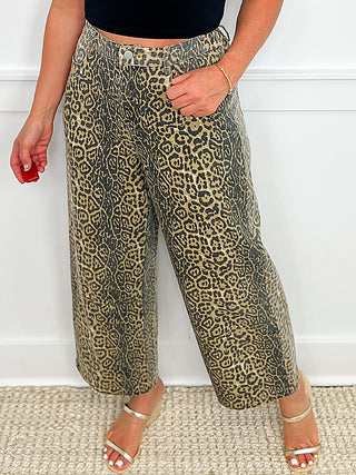 High-rise leopard print cotton wide-leg bottoms with elastic waist and front button